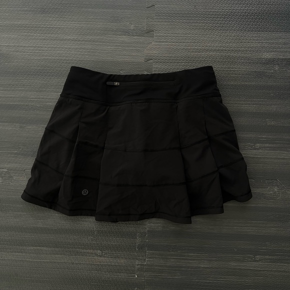 Lululemon Pace Rival Skirt in Black Size 2 Regular - Picture 1 of 8